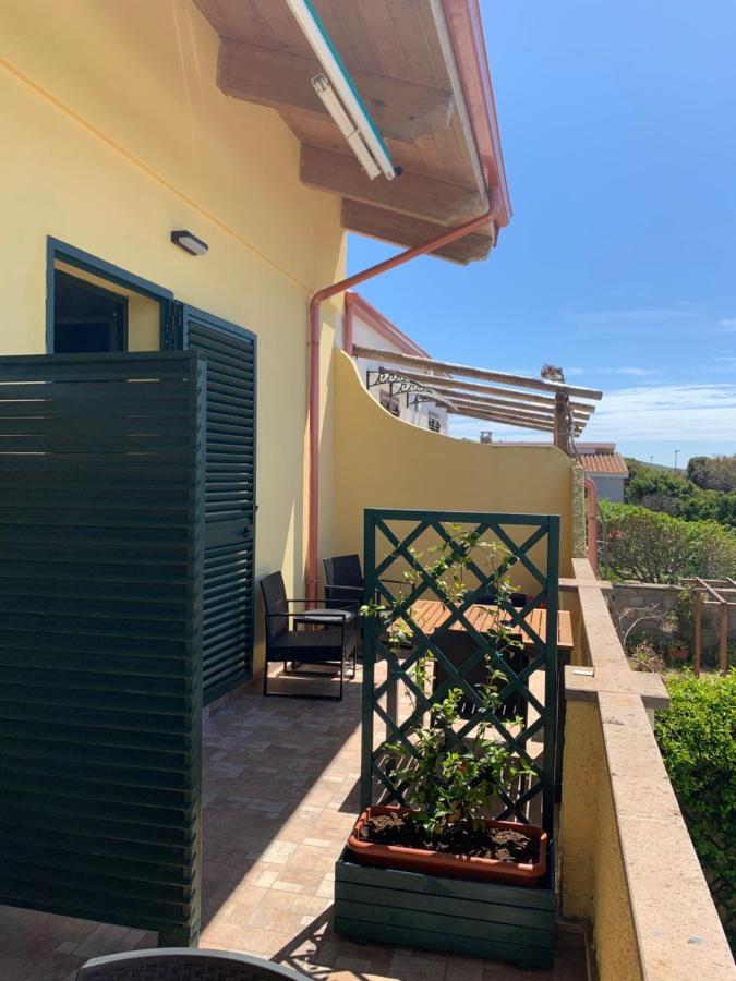 Bed and Breakfast Torre Del Pozzo С'Аркитту-Кульери Экстерьер фото