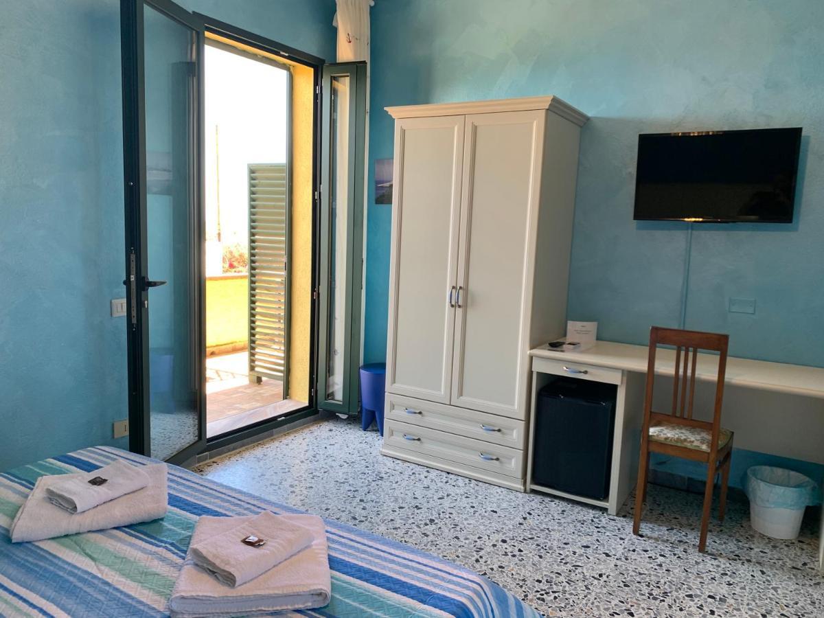 Bed and Breakfast Torre Del Pozzo С'Аркитту-Кульери Экстерьер фото