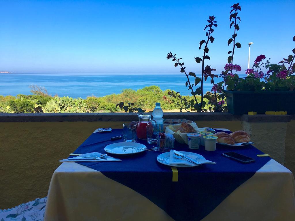 Bed and Breakfast Torre Del Pozzo С'Аркитту-Кульери Экстерьер фото