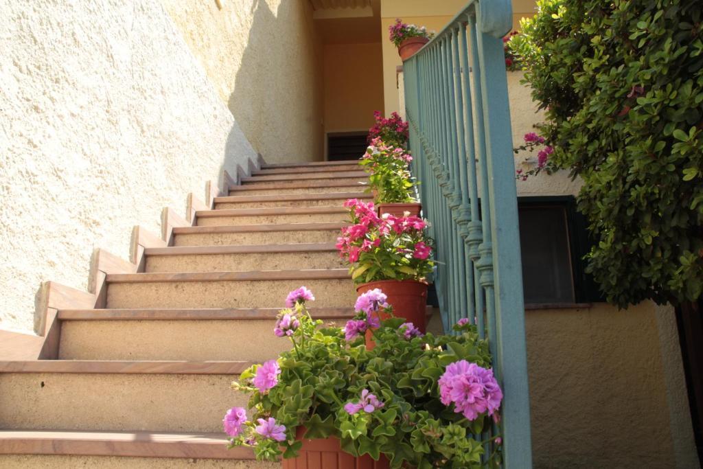Bed and Breakfast Torre Del Pozzo С'Аркитту-Кульери Экстерьер фото